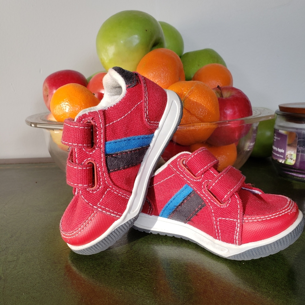 NWOT blue on red Velcro tennis shoes - Picture 3 of 16